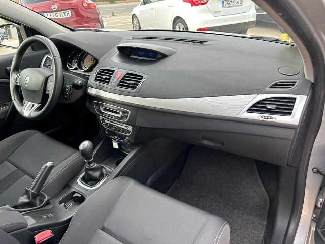 RENAULT MEGANE ESTATE 1.5 DCI SPANISH LHD IN SPAIN ONLY 70000 MILES SUPERB 2011